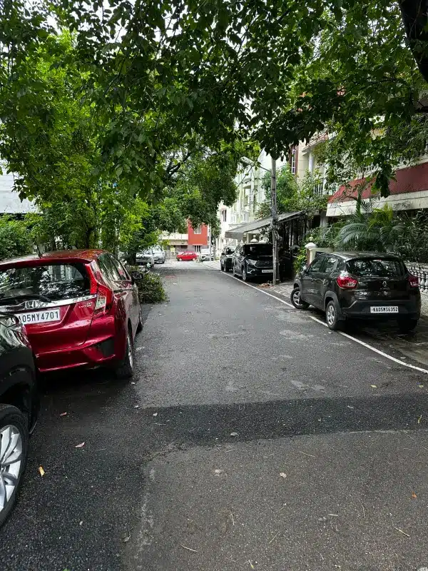 katriguppe west facing 40 60 house street image